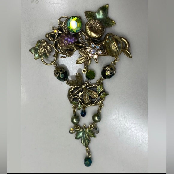 Kirks Folly Retired Vintage Brooch”Special Christmas Price” - Picture 13 of 15